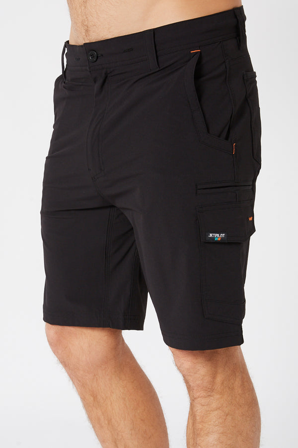 JET-LITE UTILITY SHORT - BLACK