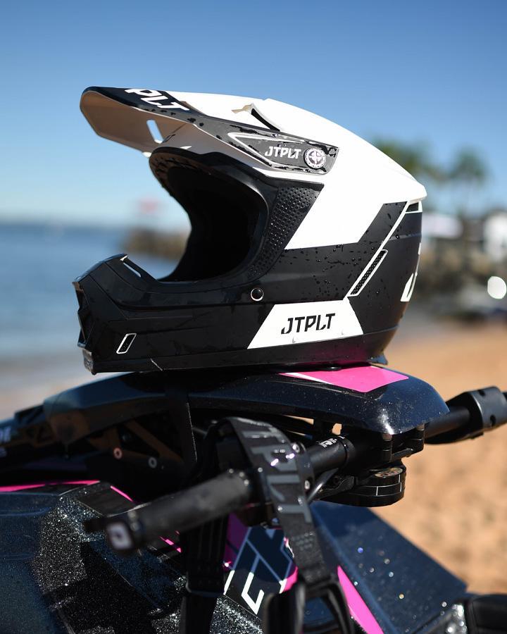 JETPILOT VAULT RACE HELMET - WHITE