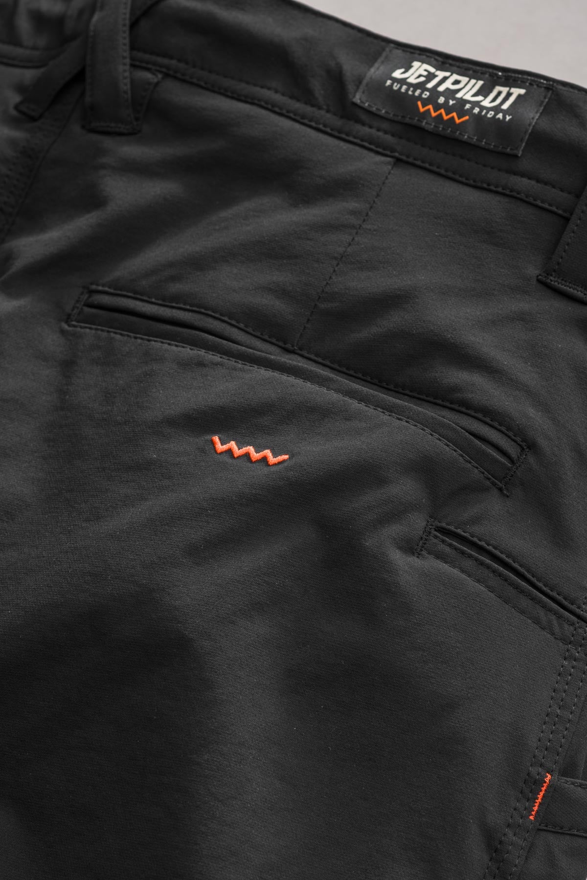 Jet-Lite 16" Walkshort - Black