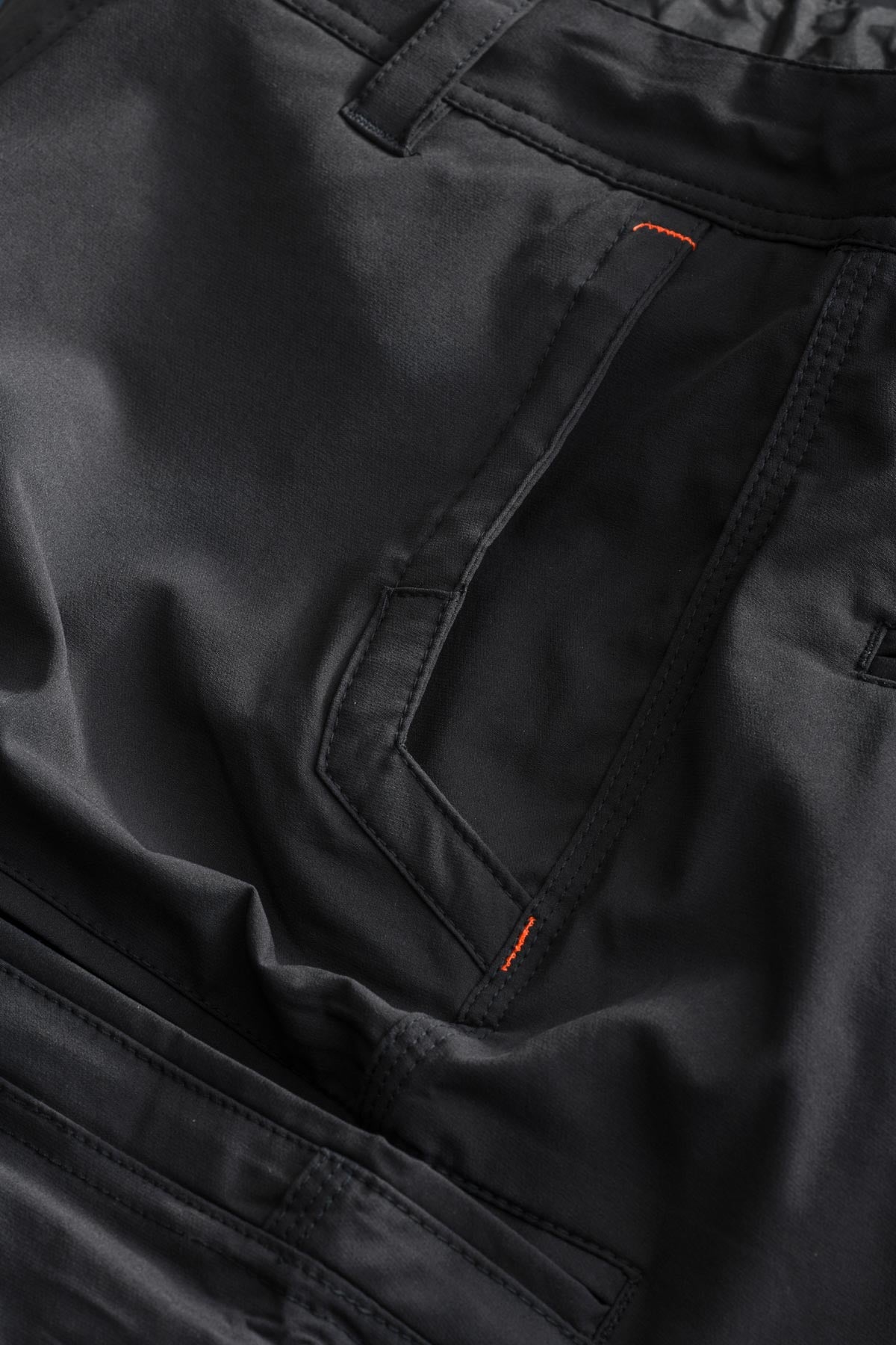 Jet-Lite Cuffed Pant - Black