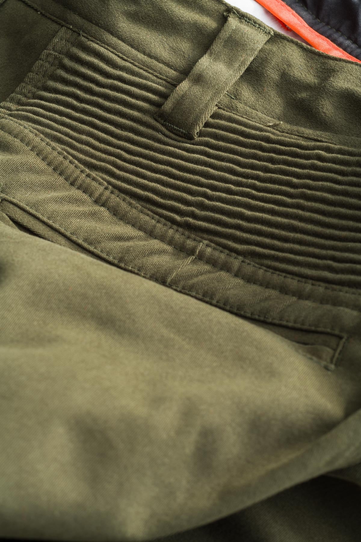 CORRUGATED STRETCH PANT - OLIVE