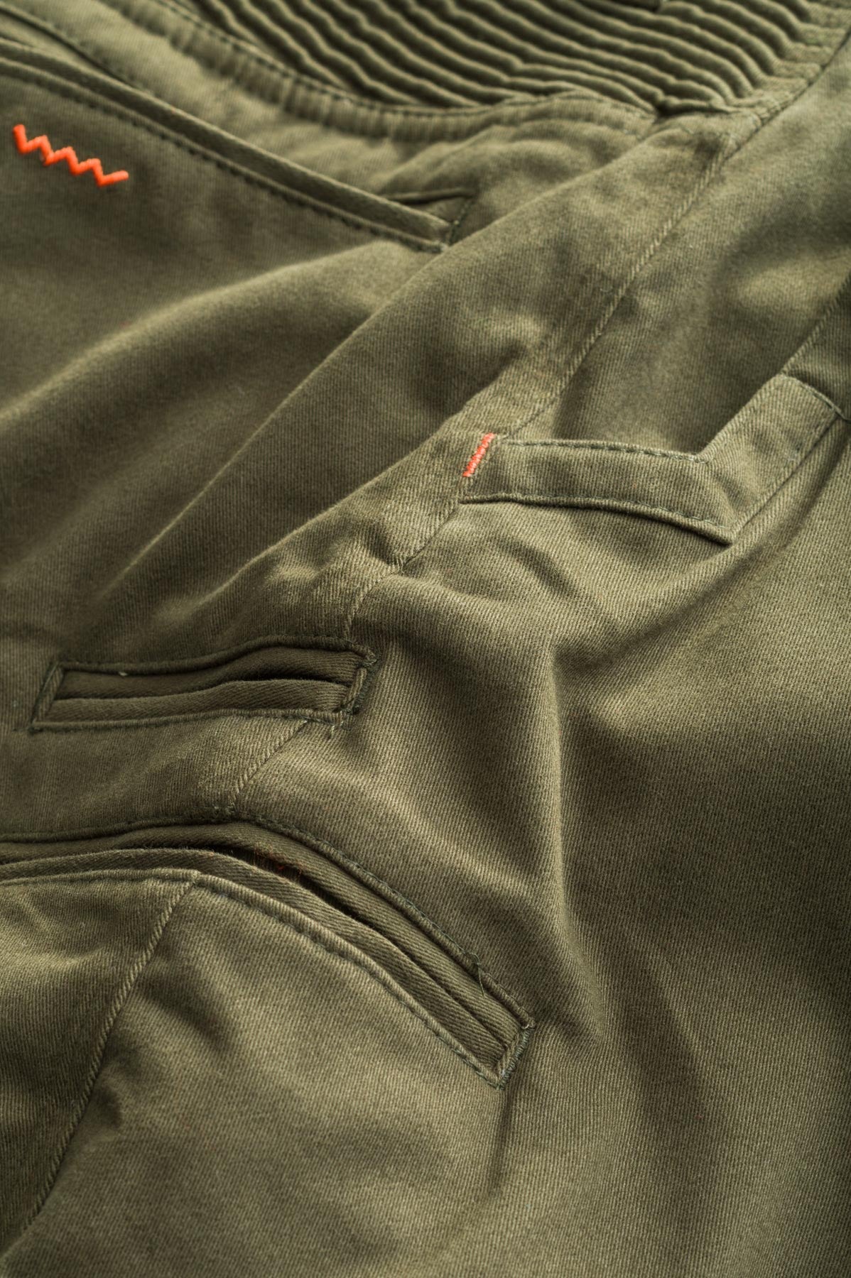 CORRUGATED STRETCH PANT - OLIVE