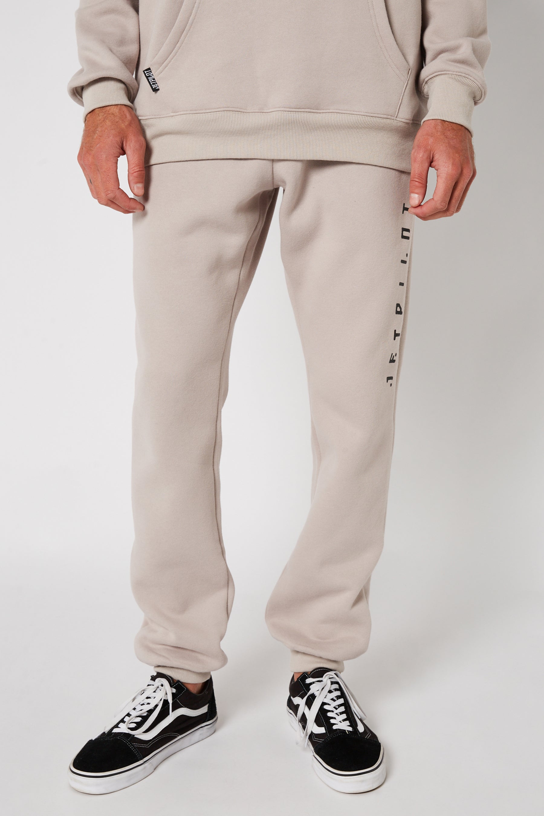 CAUSE MENS TRACKPANT PUTTY